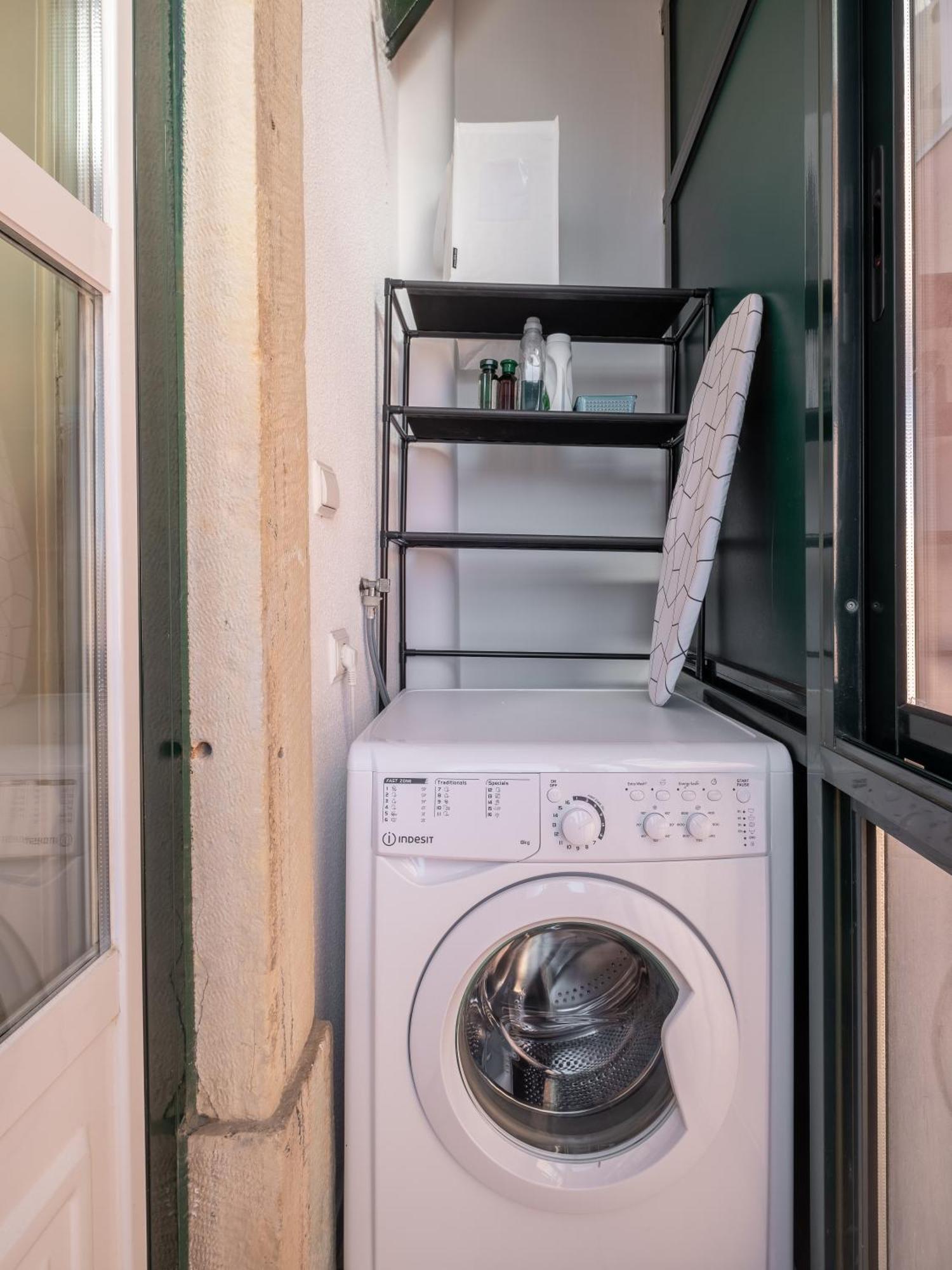 ליסבון Cool Apartment Near Alfama מראה חיצוני תמונה